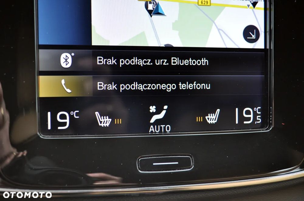 Volvo XC 40 T3 Momentum Pro - 21