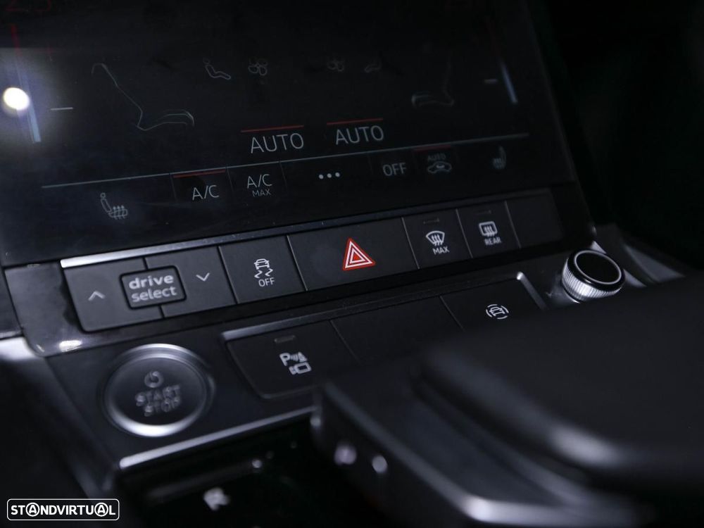 Audi e-tron 55 quattro - 22
