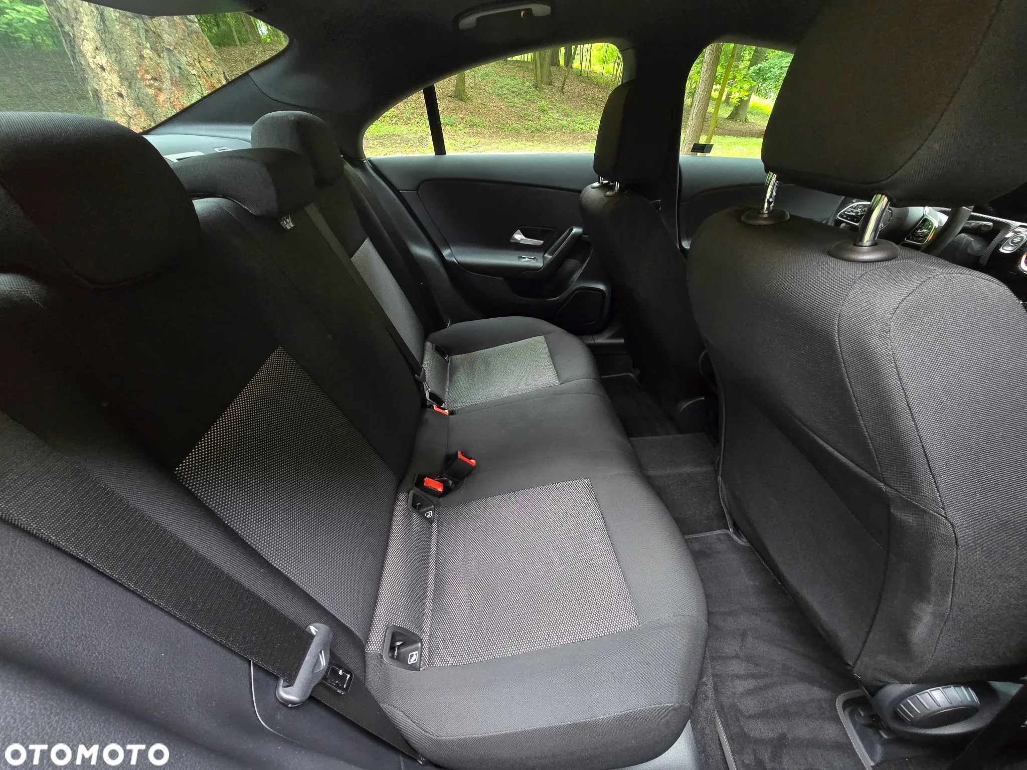Mercedes-Benz CLA 180 7G-DCT - 6
