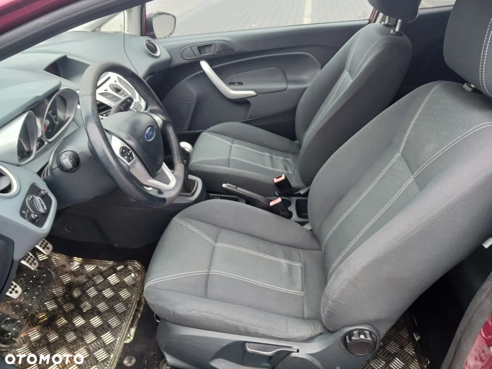 Ford Fiesta 1.25 Titanium EU5 - 5