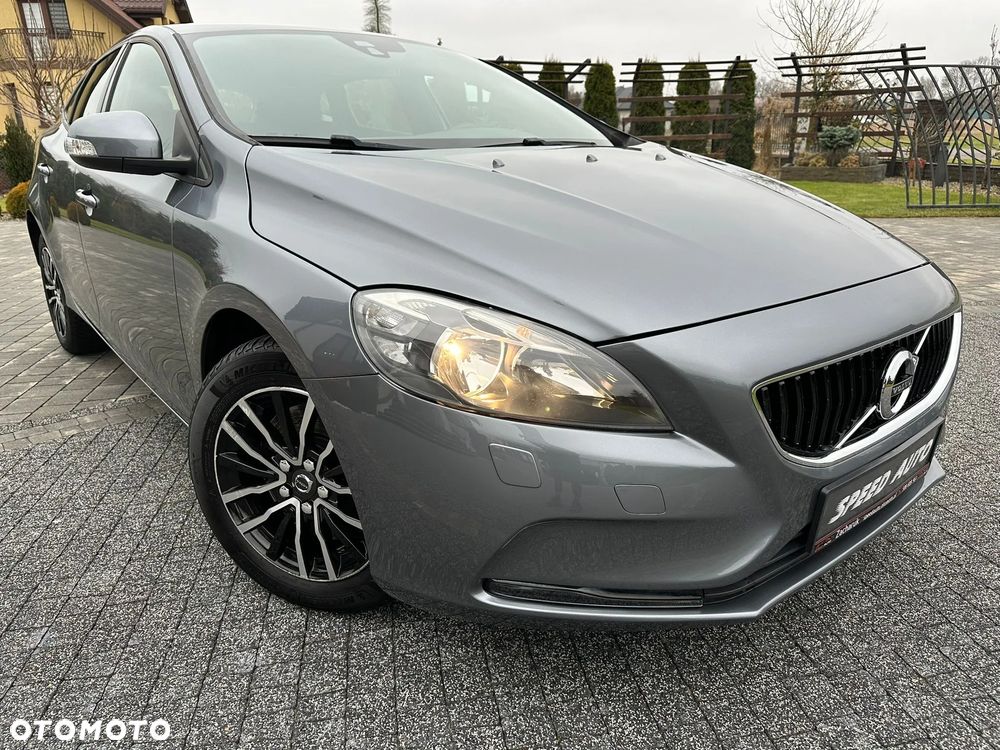 Volvo V40 T2 Geartronic Momentum - 16