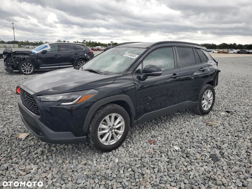 Toyota Corolla Cross - 2