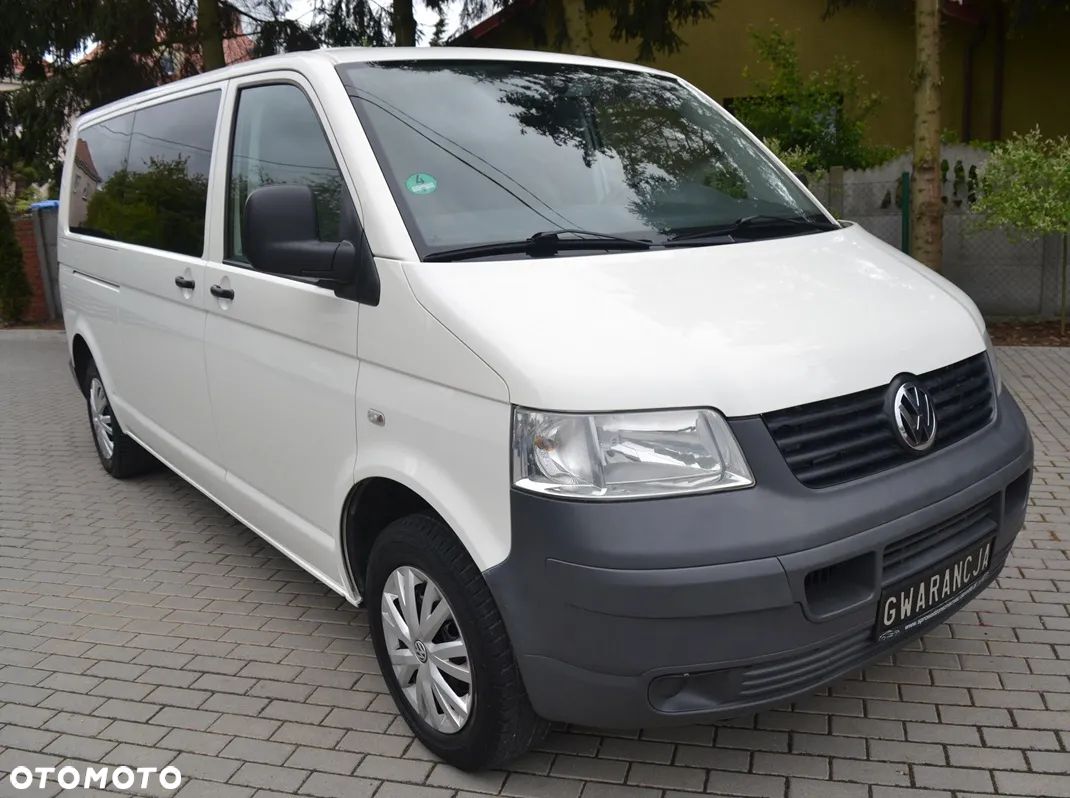 Volkswagen Transporter - 1