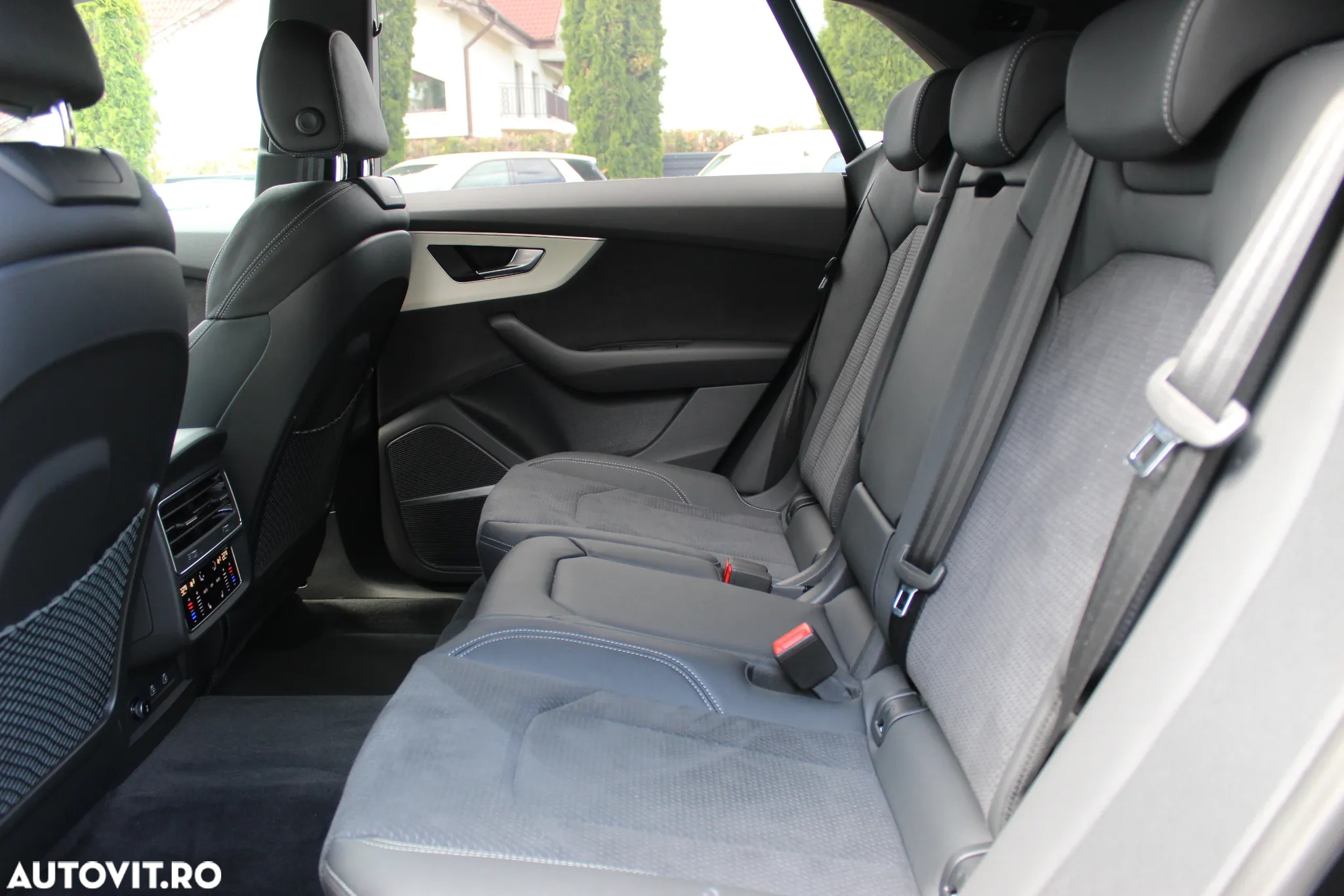 Audi Q8 50 TDI quattro Tiptronic MHEV - 12