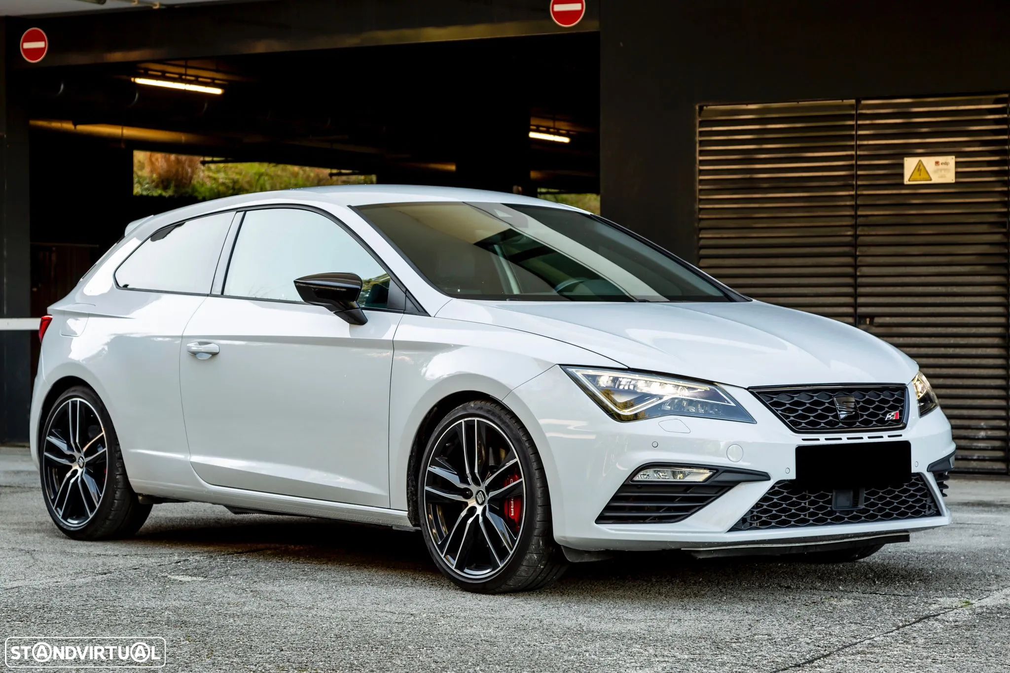 SEAT Leon SC 2.0 TSI Cupra DSG S/S - 1