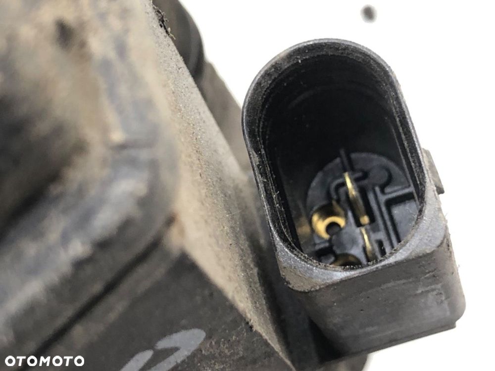 ZACISK PRAWY TYŁ  AUDI Q5 (FYB, FYG) 2016 - 2022 40 TDI quattro 140 kW [190 KM] olej napędowy 2018 - 6