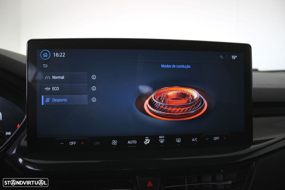 Ford Focus SW 1.0 EcoBoost MHEV ST-Line X Aut. - 32