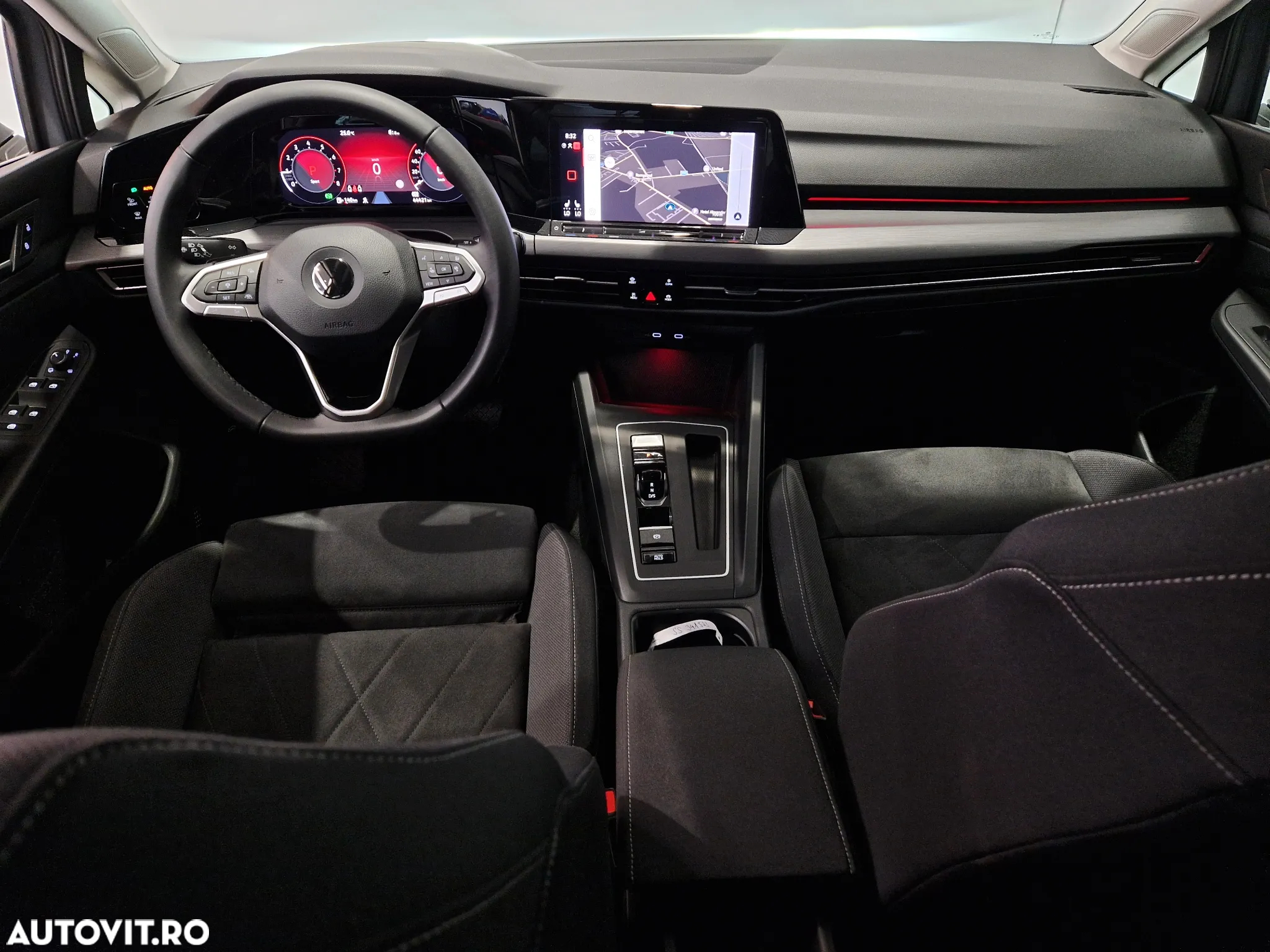 Volkswagen Golf - 12