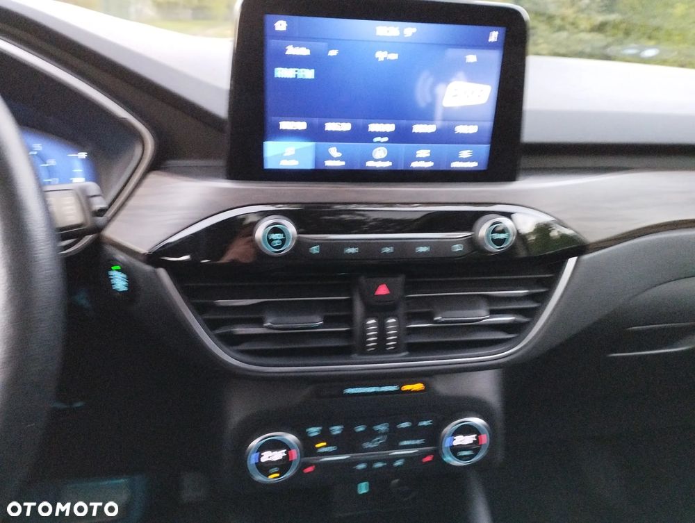 Ford Escape 2.0 EcoBoost AWD Titanium - 16