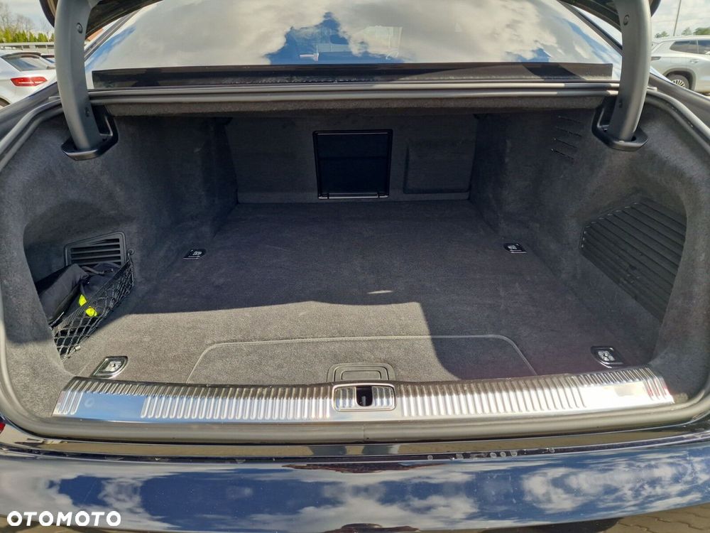 Audi A8 - 18