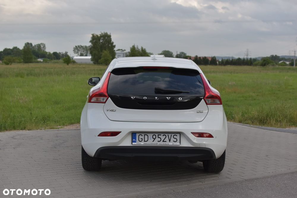 Volvo V40 D2 Momentum - 6