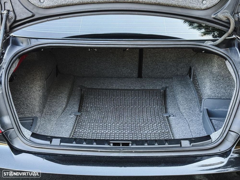 BMW 320 d Coupe - 10