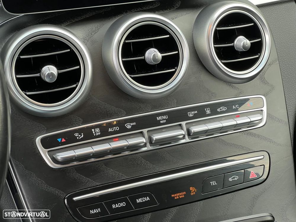 Mercedes-Benz C 300 - 18