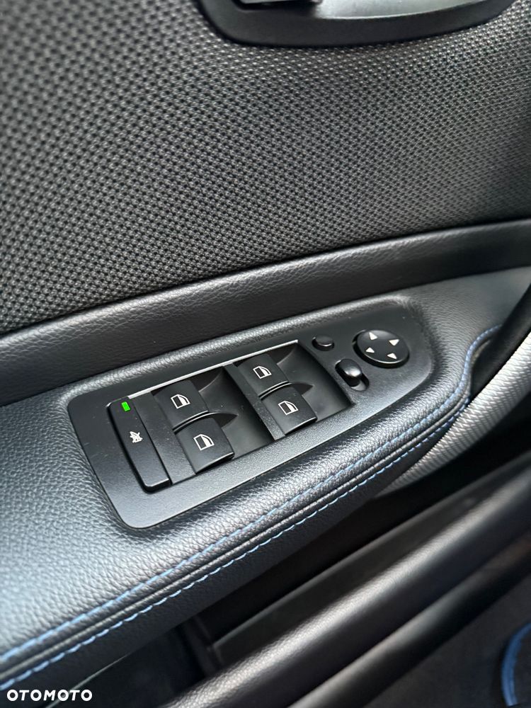 BMW Seria 1 120d DPF Edition Sport - 30