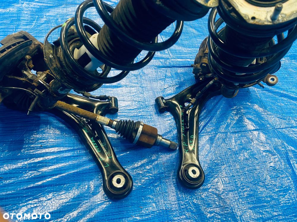 MCPHERSON ZAWIESZENIE ZWROTNICA LEWA PRAWA KOPYTO AMORTYZATOR WAHACZ PÓŁ OŚ PIASTA TARCZA ZACISK KOMPLET LEWY PRAWY PRZÓD PRZEDNIE FORD FIESTA MK7 VII LIFT 1.25BENZYNA 16R ORYGINAŁ - 6