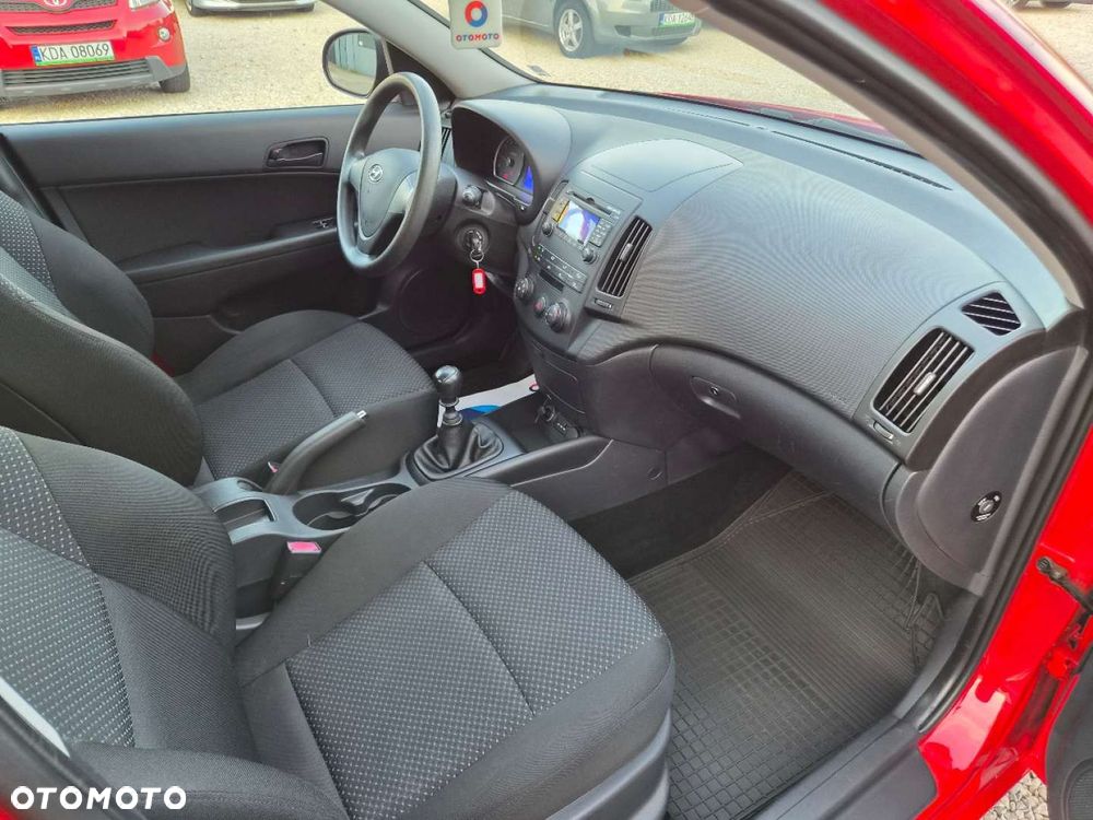 Hyundai i30 - 23