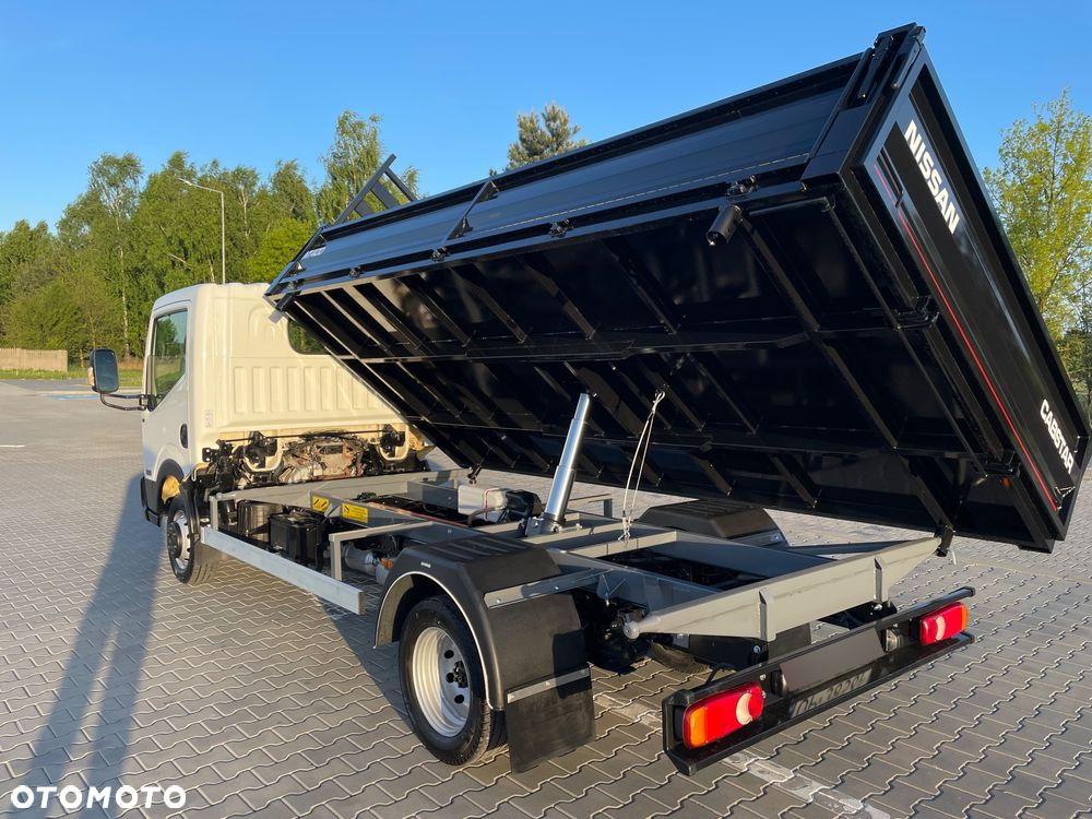 Nissan Cabstar - 12