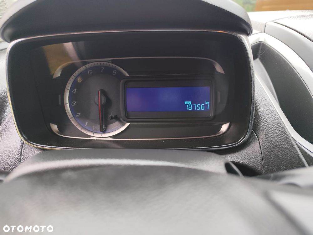 Chevrolet Trax 1.6 LS - 34