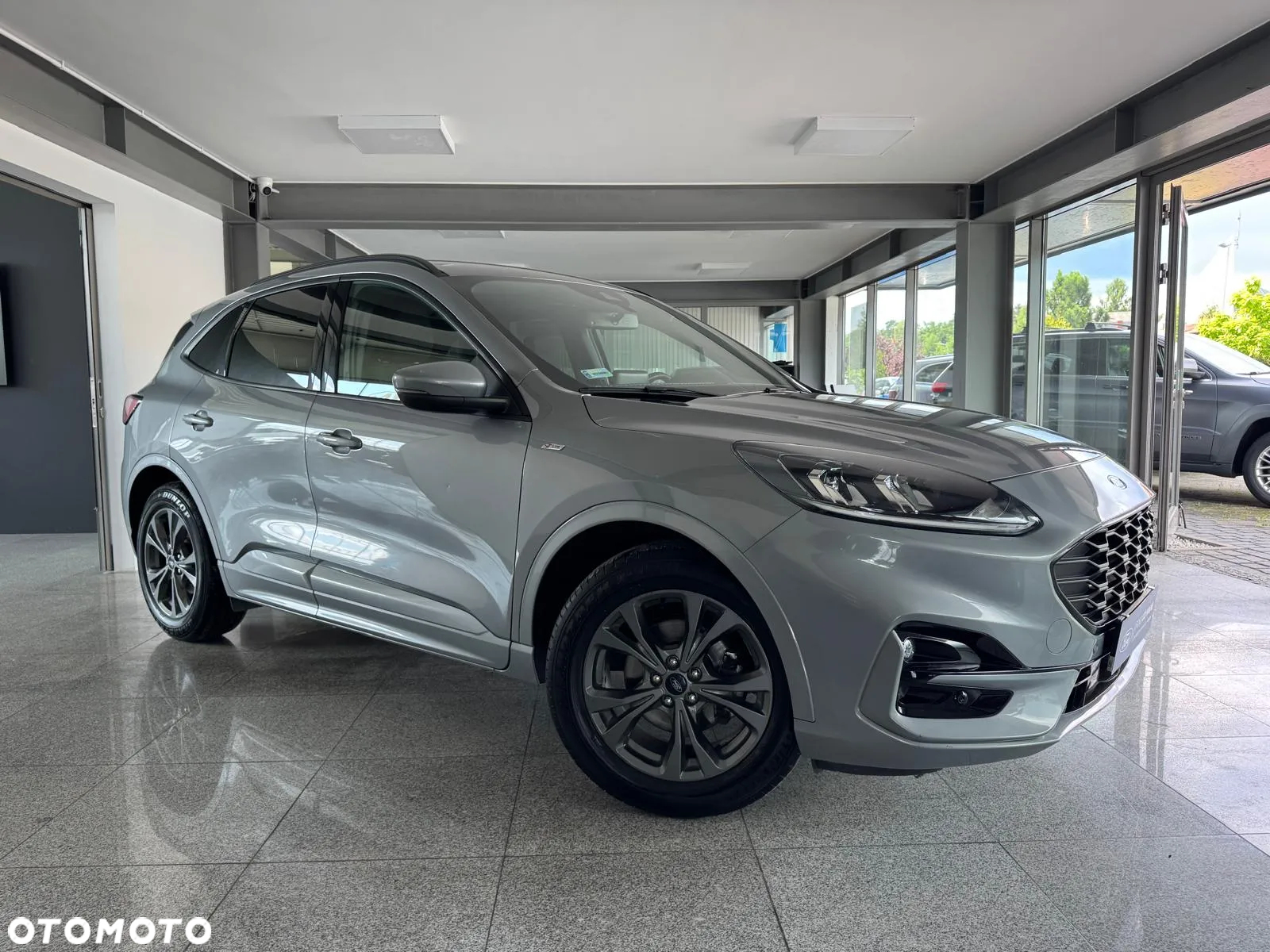 Ford Kuga - 2