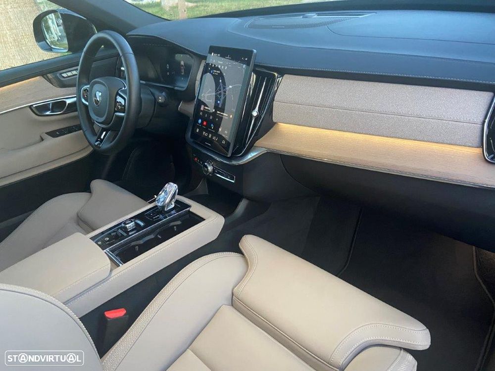 Volvo XC 90 2.0 T8 PHEV Plus Bright AWD - 7