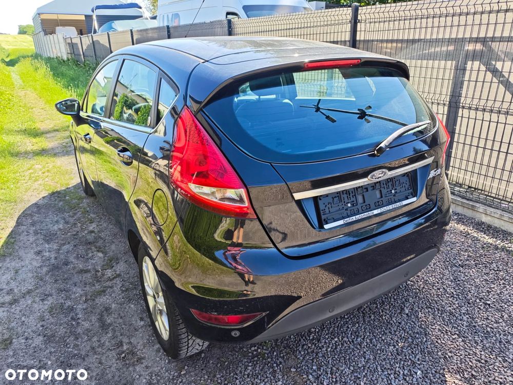 Ford Fiesta 1.4 Autom Ghia - 5