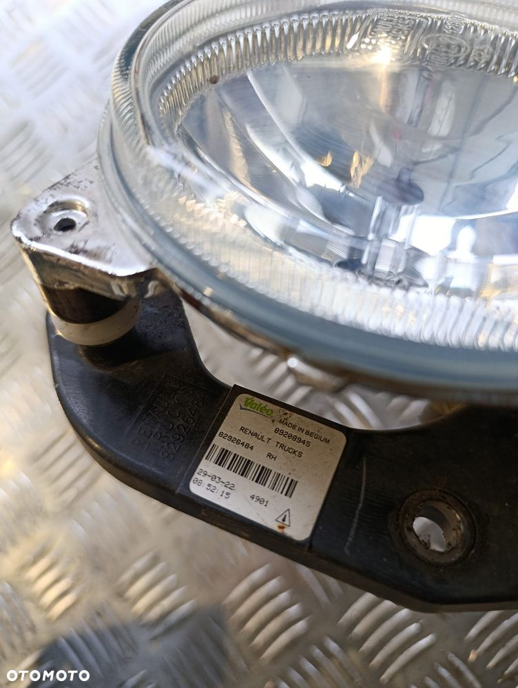 RENAULT GAMA D LAMPA HALOGEN Prawy 82926484 - 2