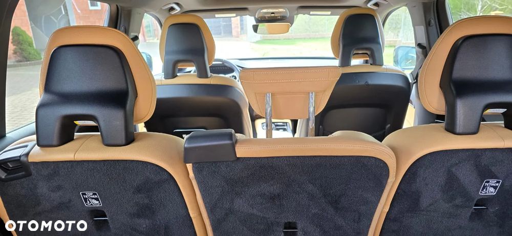 Volvo XC 90 - 24