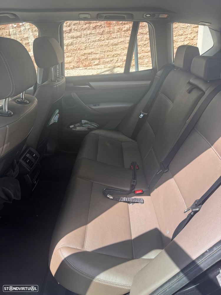 BMW X3 30 d xDrive Auto - 4