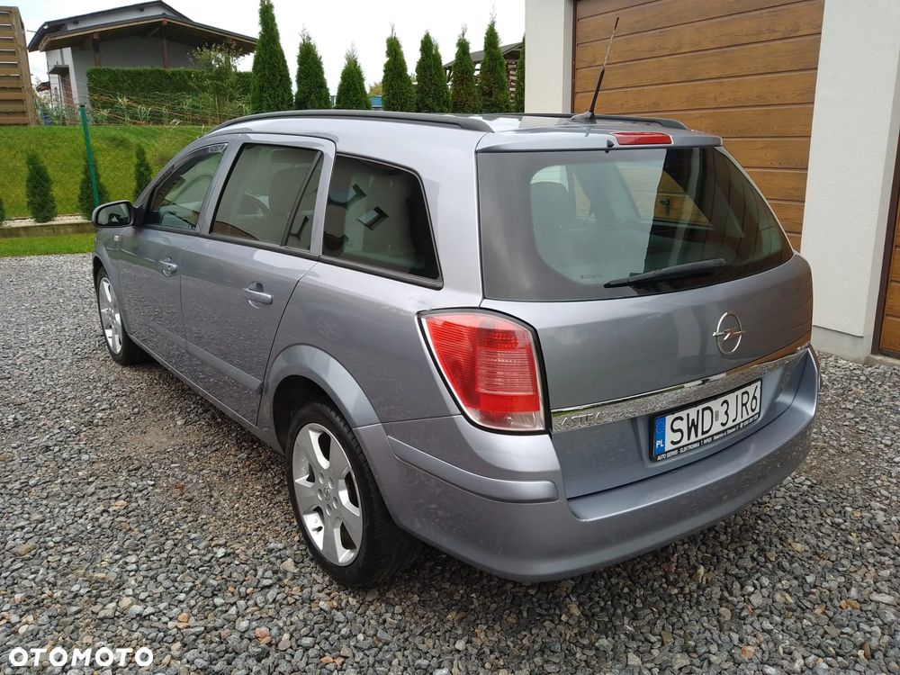 Opel Astra 1.6 Caravan - 7