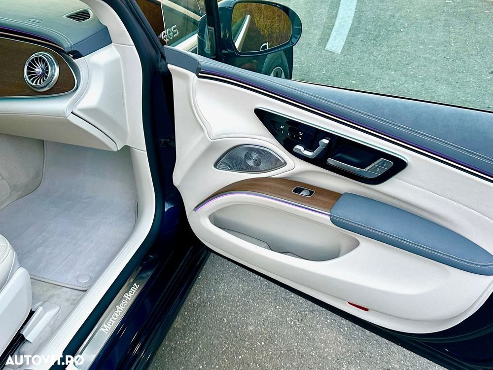 Mercedes-Benz EQS 350+ Electric Art - 21