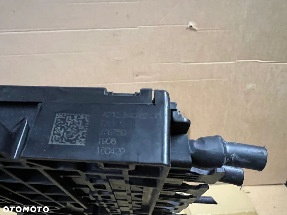 Skrzynka bezpieczników bezpieczniki Mercedes E-Klasa W213 A2135406200 - 4