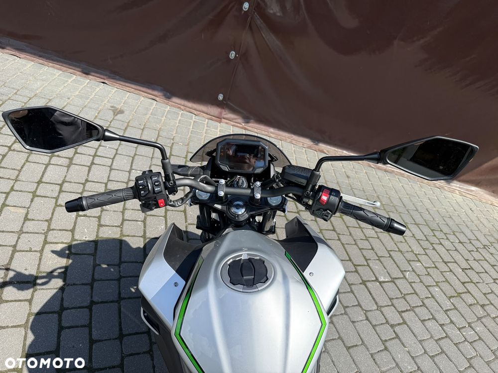 Kawasaki Z - 16