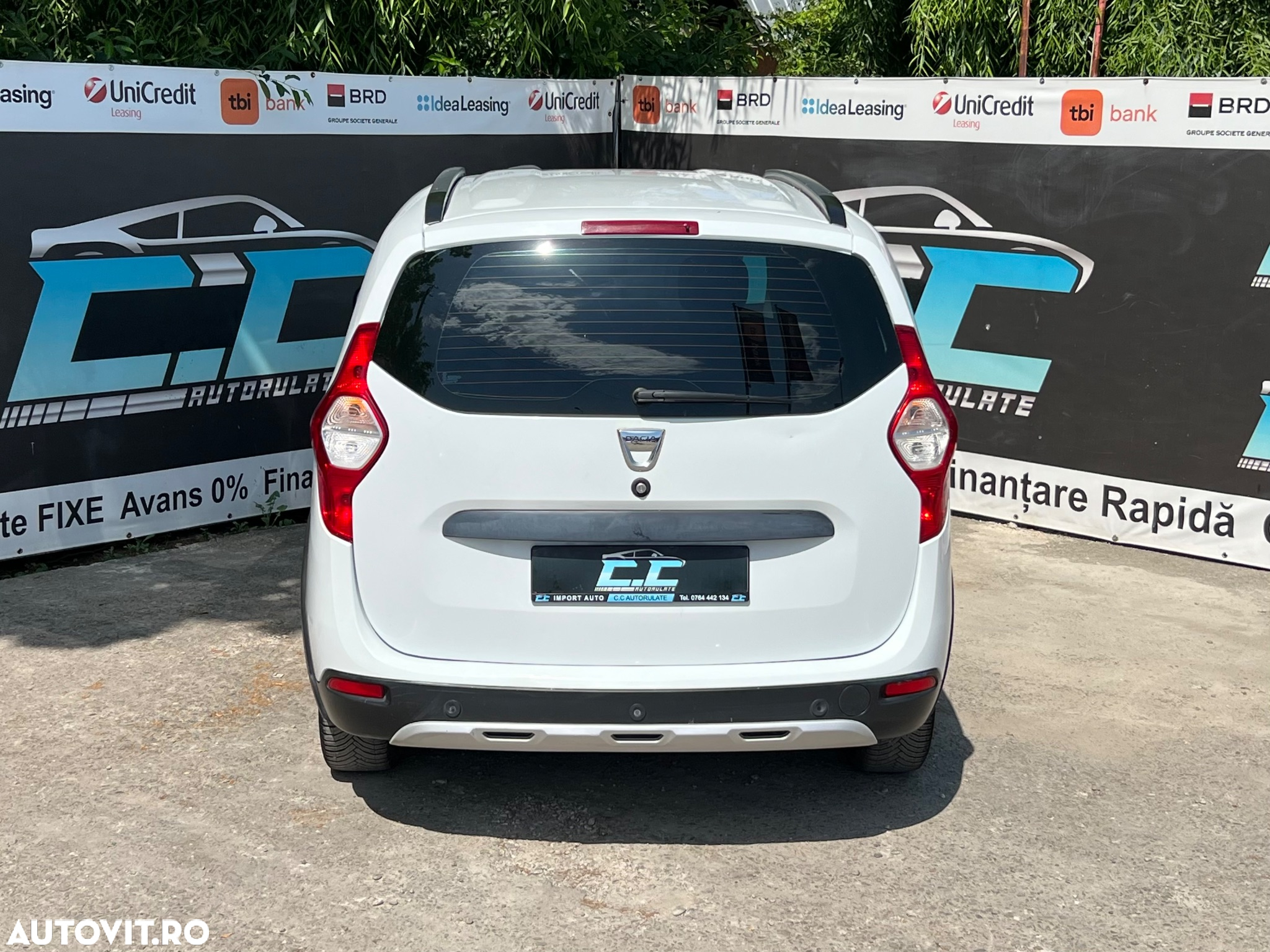 Dacia Lodgy TCe 115 Stepway - 26