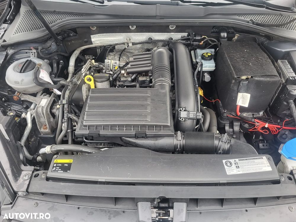 Volkswagen Golf - 9