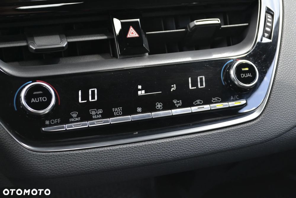 Toyota Corolla 1.8 Hybrid Comfort - 33