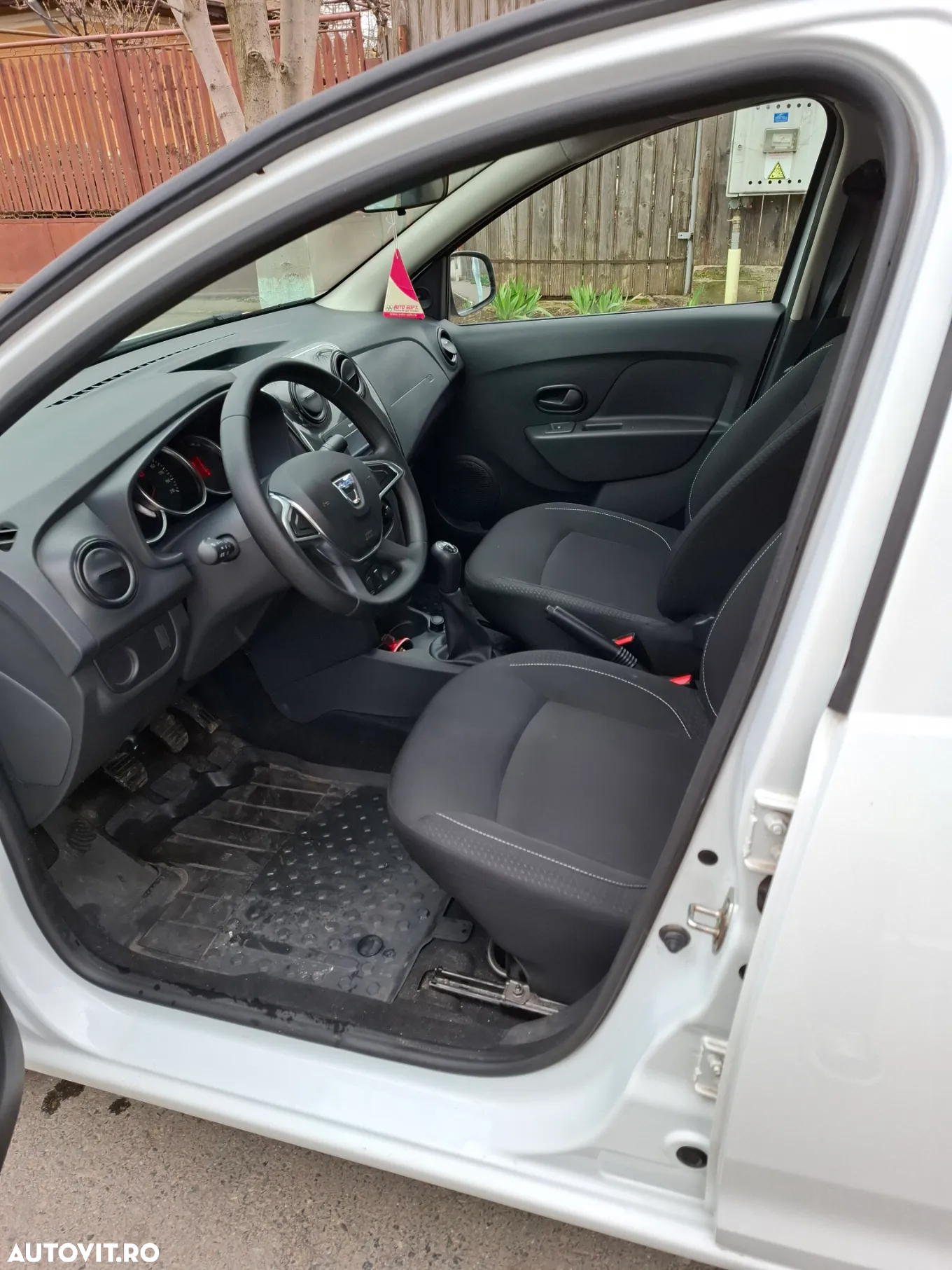 Dacia Logan MCV 1.0 SCe SL PLUS - 7