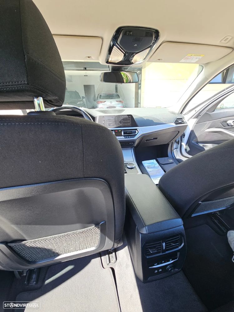 BMW 330 e Corporate Edition Auto - 29
