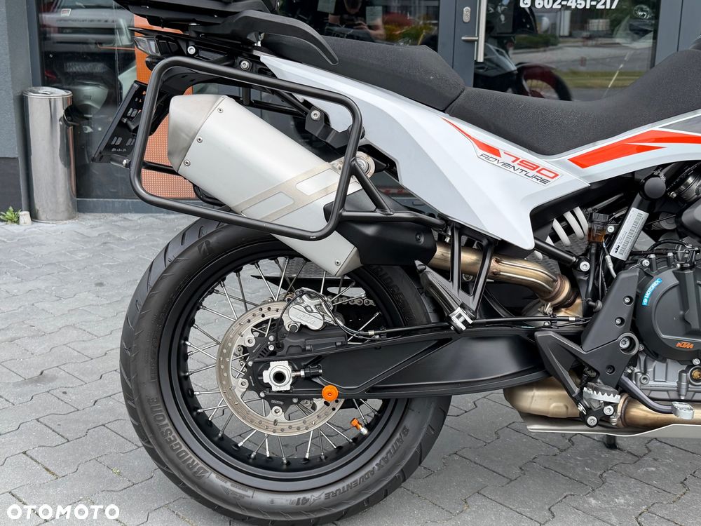 KTM Adventure - 6