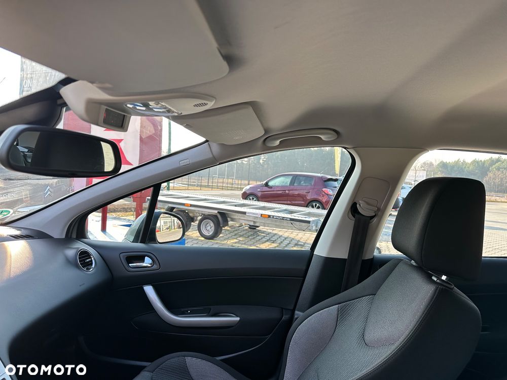 Peugeot 308 120 VTi Millesim 200 - 9