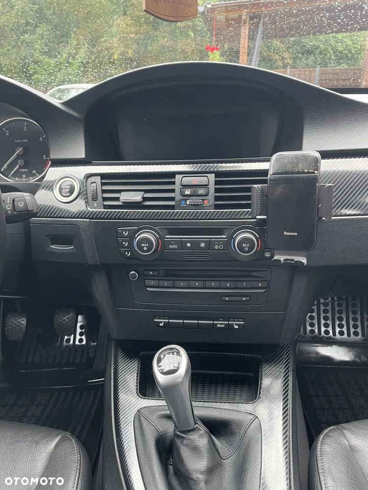 BMW Seria 3 318d - 14