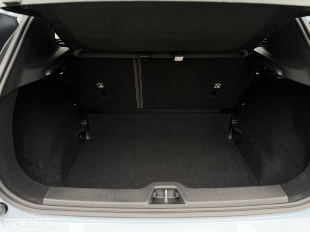 Volvo EX30 69 kWh Single Motor Extended Range Plus - 12