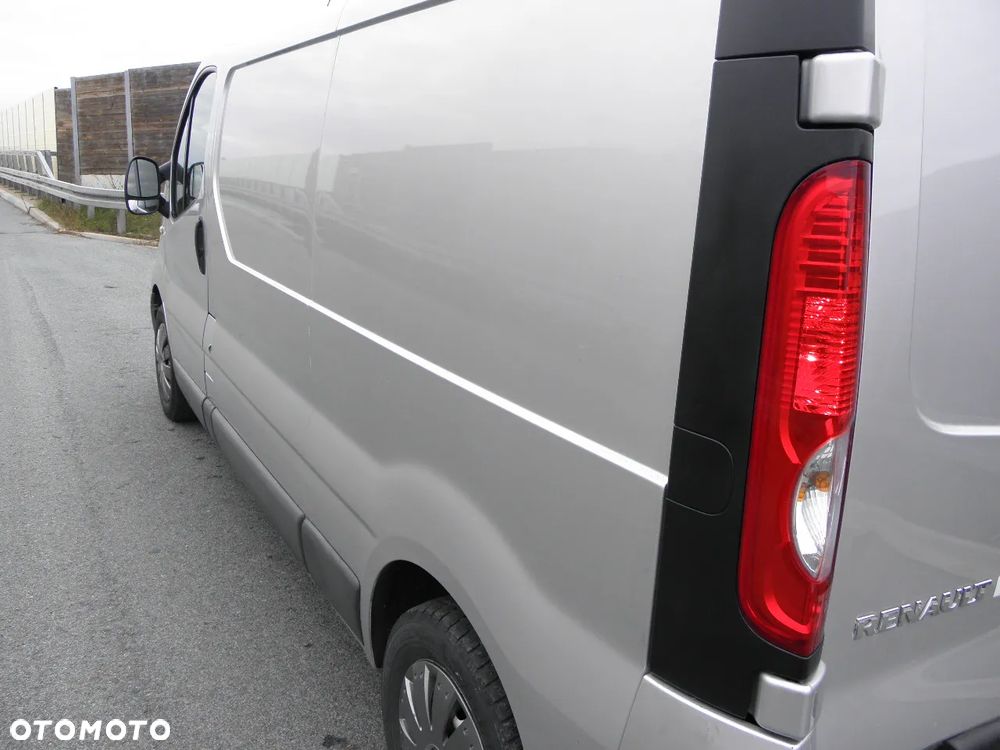 Renault Trafic - 22