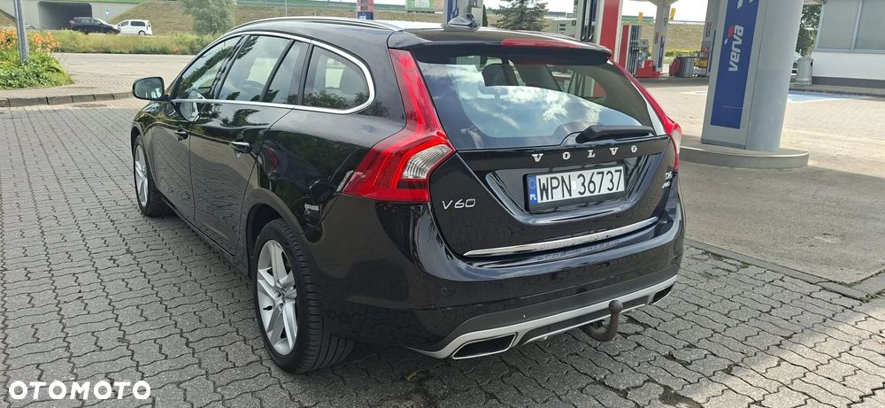 Volvo V60 D6 AWD Plug-in Hybrid Summum - 5