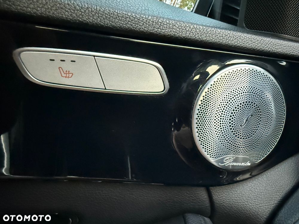 Mercedes-Benz Klasa C 220 d 4Matic 9G-TRONIC Night Edition - 18