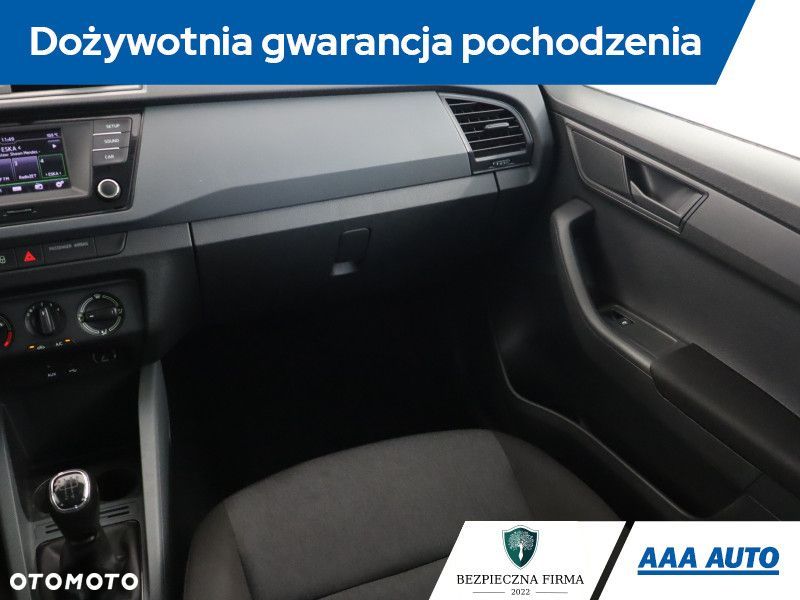 Skoda Fabia - 10