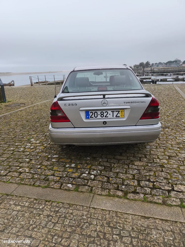 Mercedes-Benz C 250 - 7