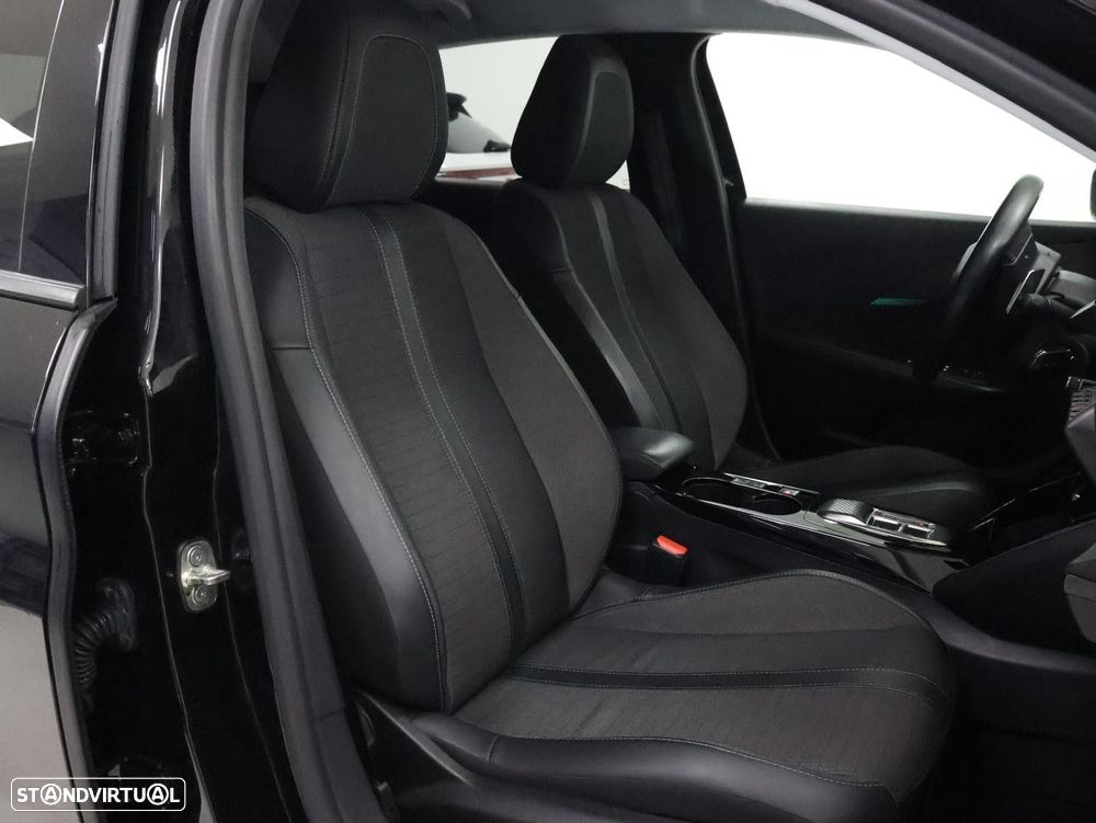 Peugeot 208 1.2 PureTech Allure EAT8 - 24