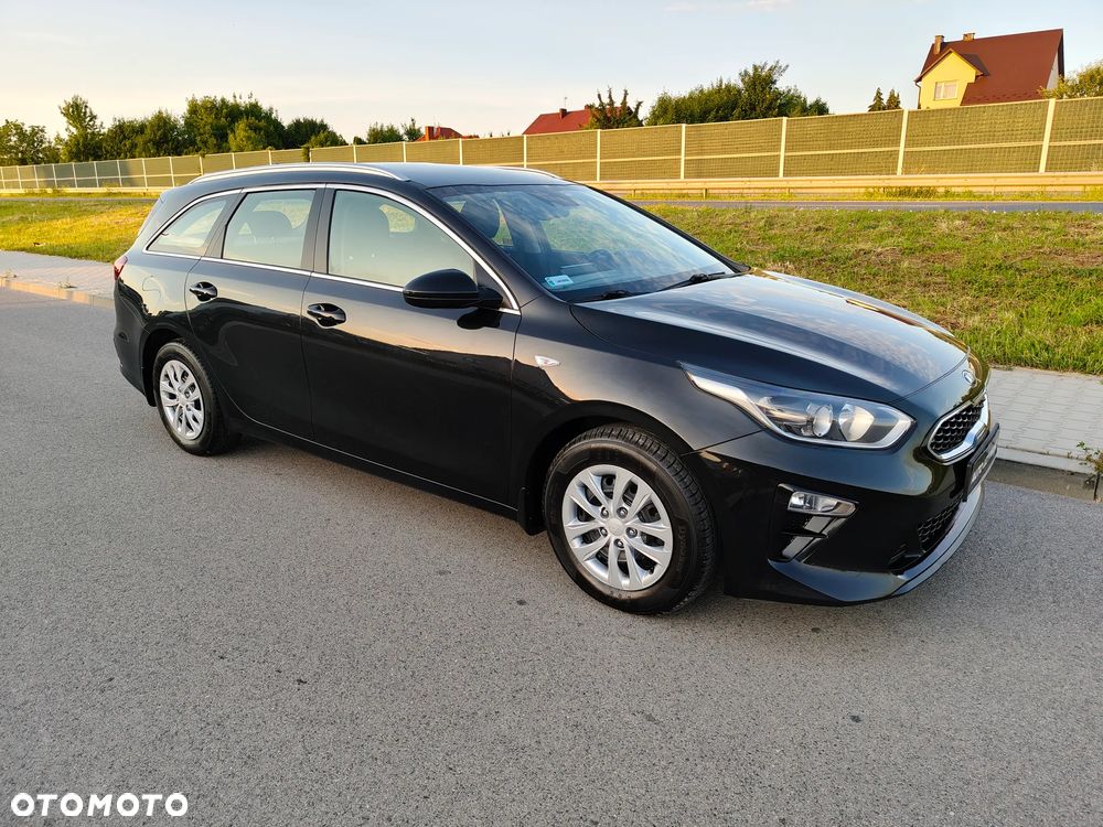 Kia Ceed 1.4 T-GDI L Business Line - 29