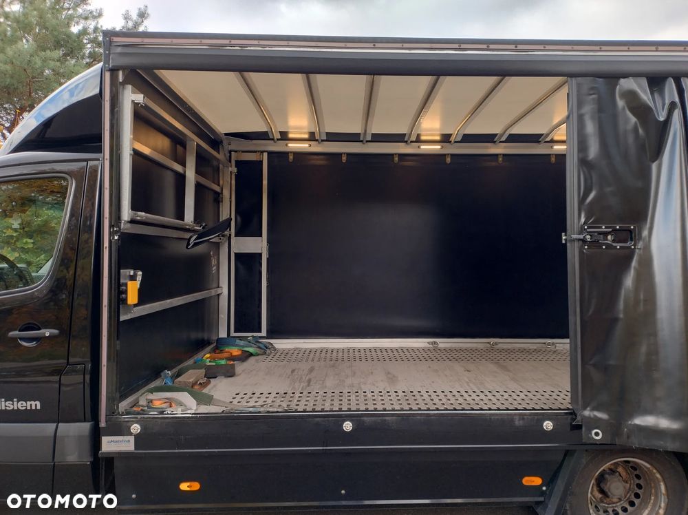 Mercedes-Benz SPRINTER - 11