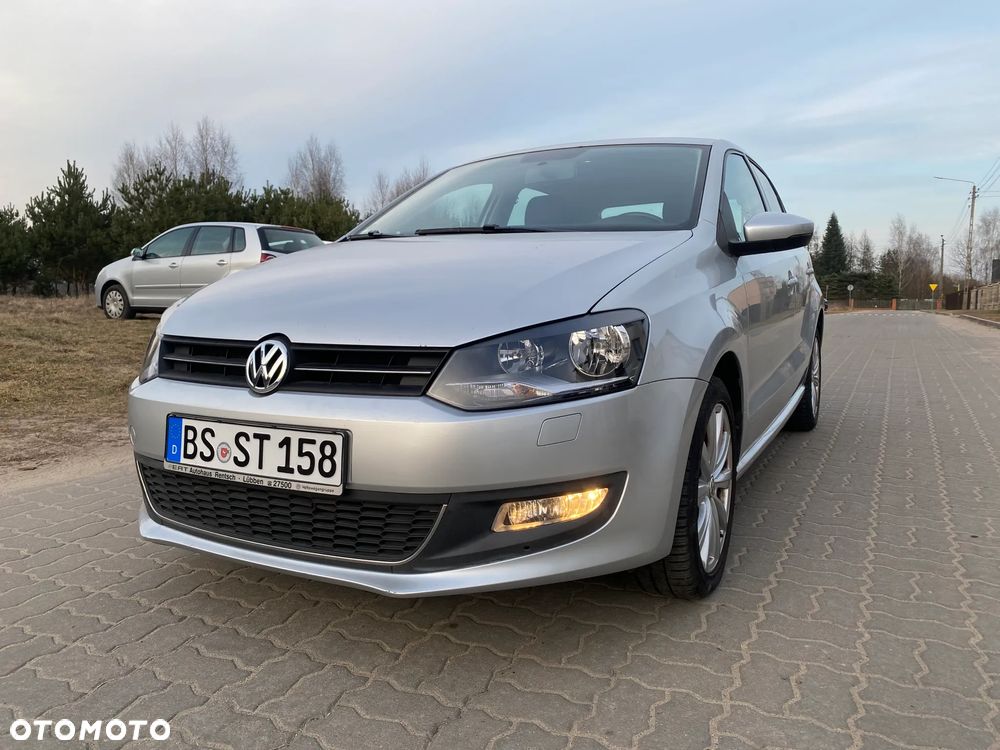 Volkswagen Polo 1.4 16V Highline - 1